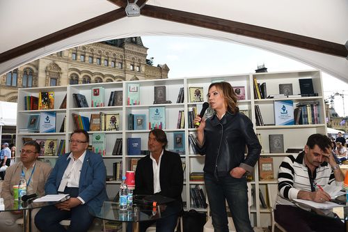 Книжный фестиваль «Красная площадь»: встреча с Еленой Котовой